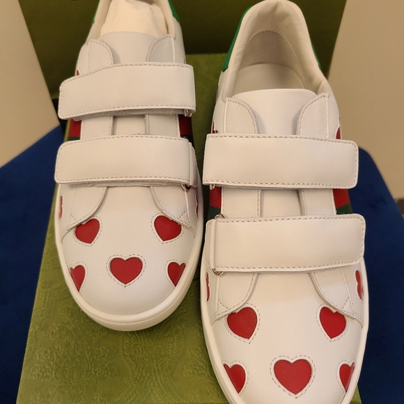 Sneakers - Picture 3 of 3